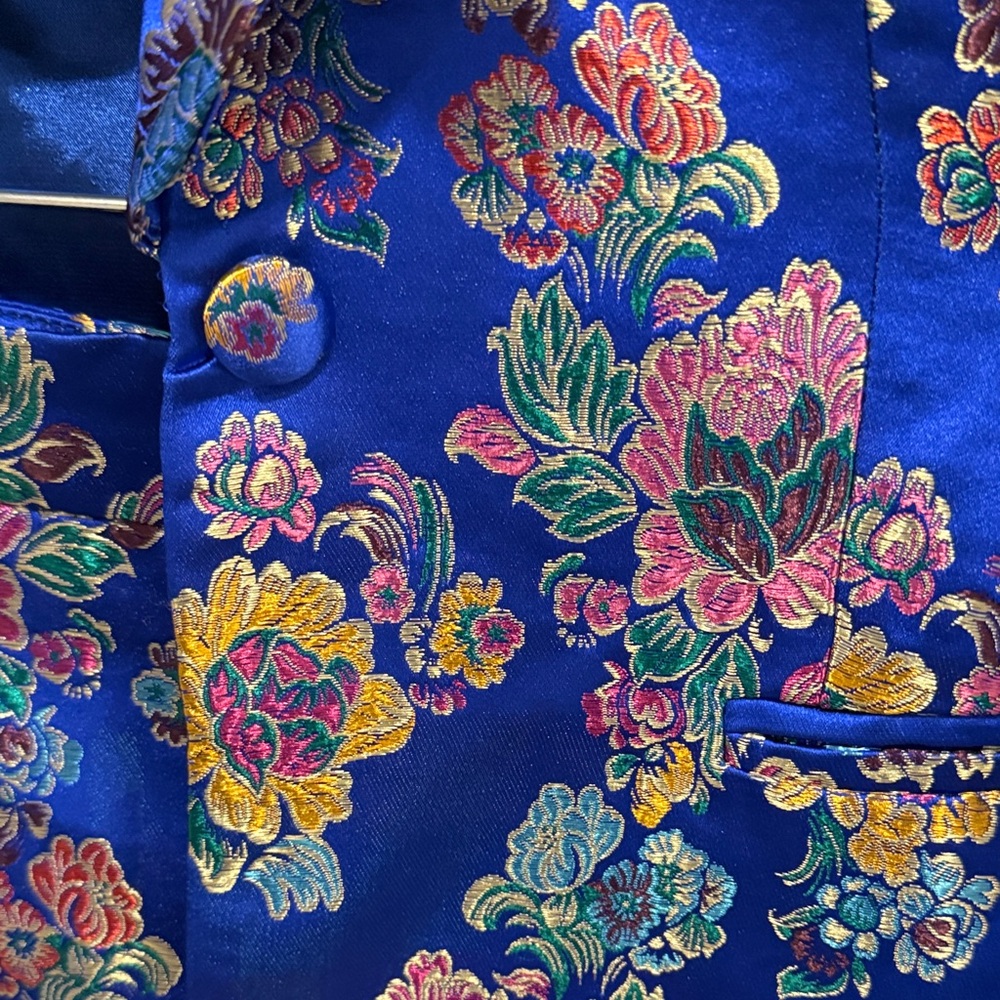 Fashion Nova Luxe Blue Floral Satin Set - Picture 8 of 11